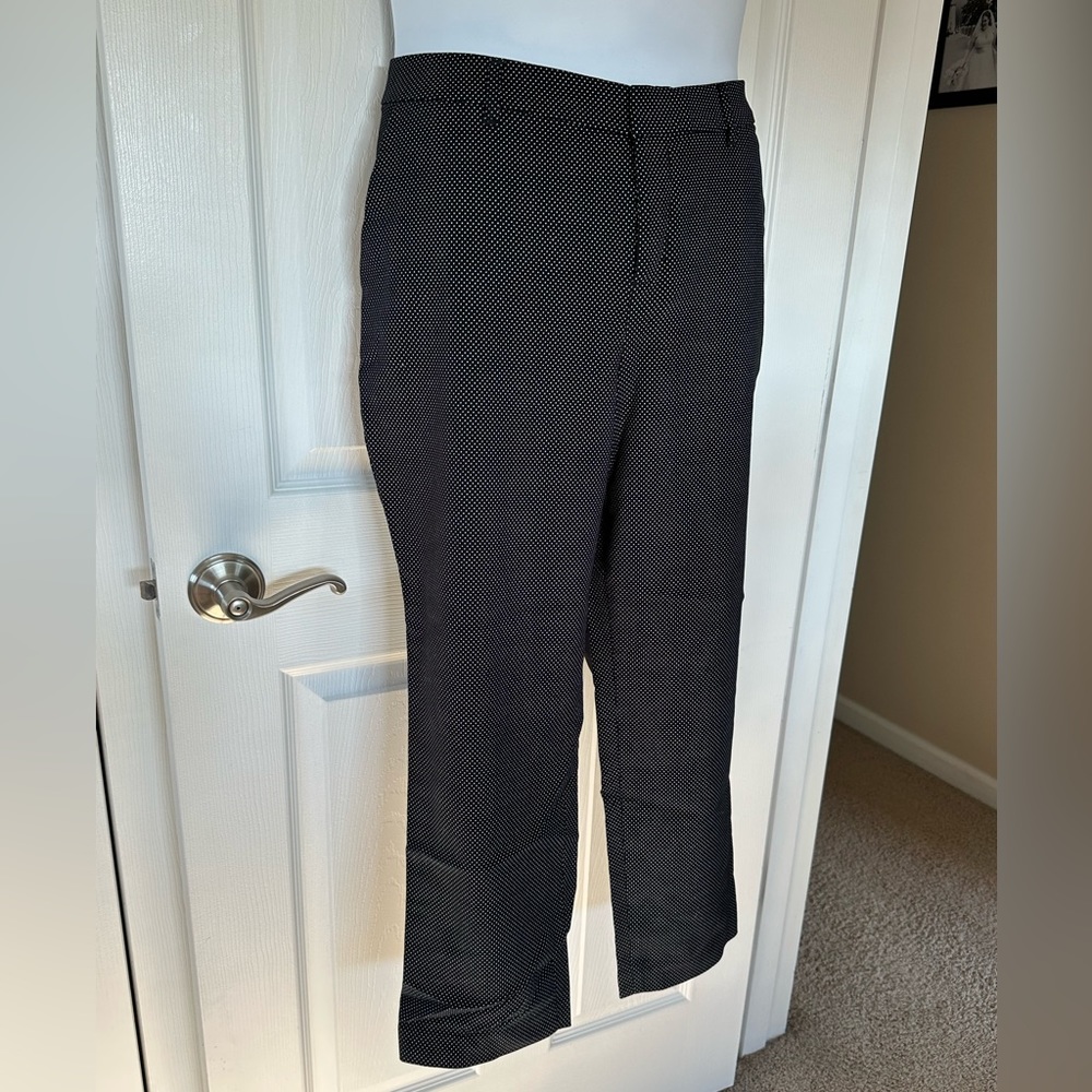 Ladies Old Navy Work Pants - Size 16